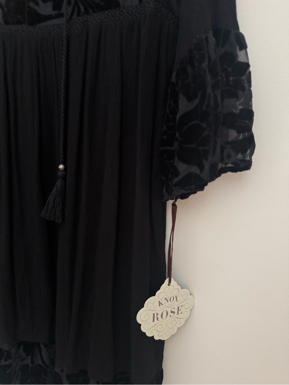 Knox Rose NWT Size Small Black Velvet Floral Burnout Boho Peasant Dress Tassel - Picture 4 of 6